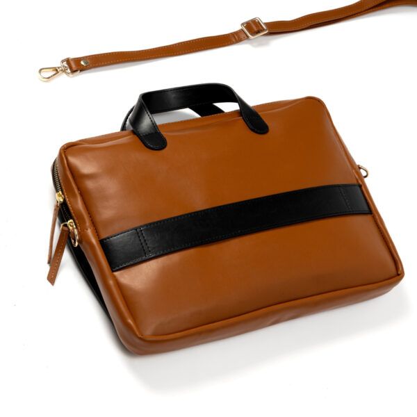 Willow Vegan Leather Laptop Sleeve - Black - Image 5